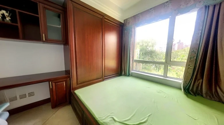 Elegant Mountain Family Estate - View 2