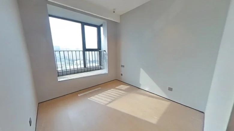 Dàyún Gǔ Láoshān Jīnmào Fū Dōngqū - View 2