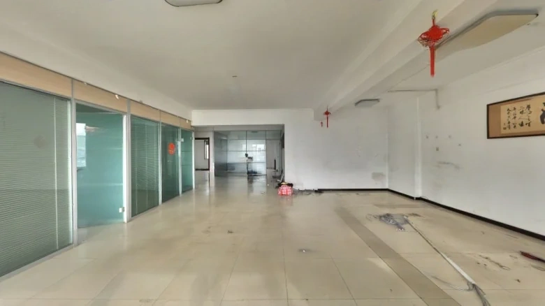 Golden Waltz - View 4