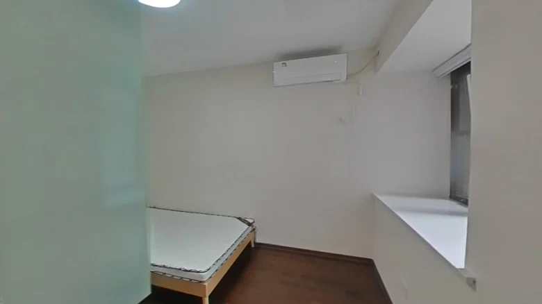 Eurocity Triumph Lido Garden - View 2