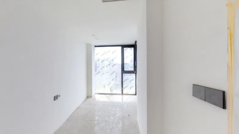 Luhua Spring Forest Pythia Shore - View 3