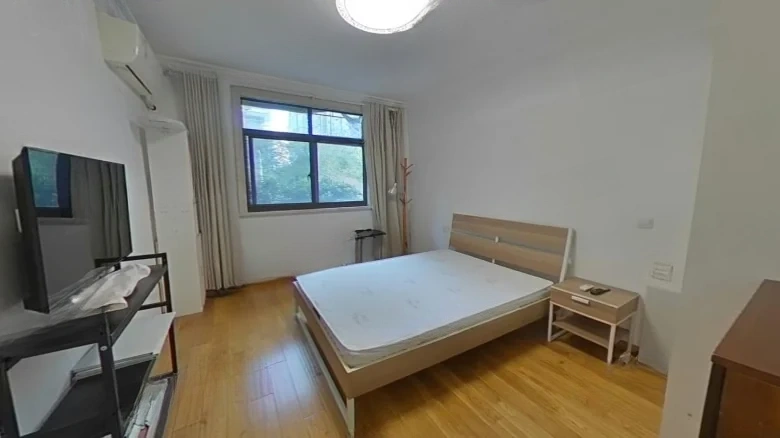 Xu Hong Apartment - View 4