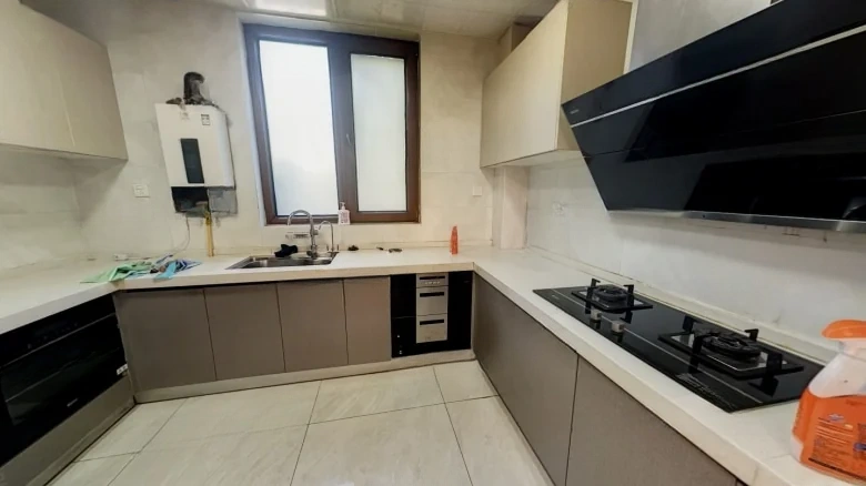 V7 Nine Studios - View 9