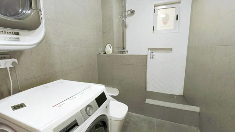 Cyan Tehe Mountain - View 9