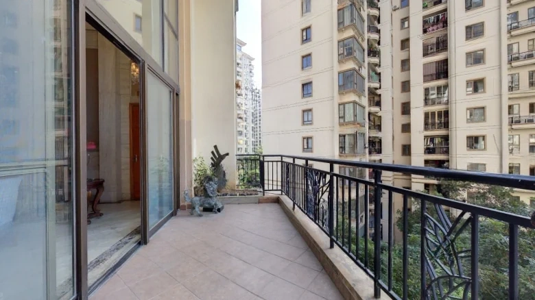 Jade Embroidered Fragrant River Garden Waterfront Mansion - View 13