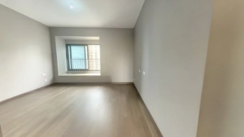 Elegant Ode of Gentle Breeze - View 4