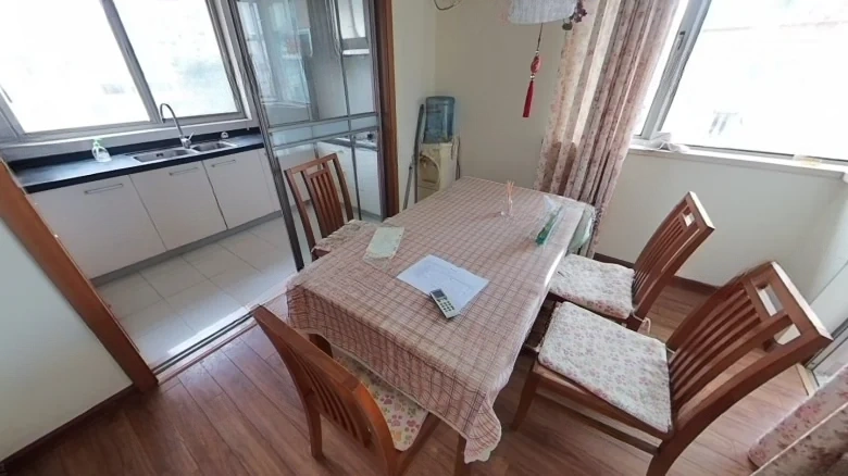 Golden Melon Compound - View 5