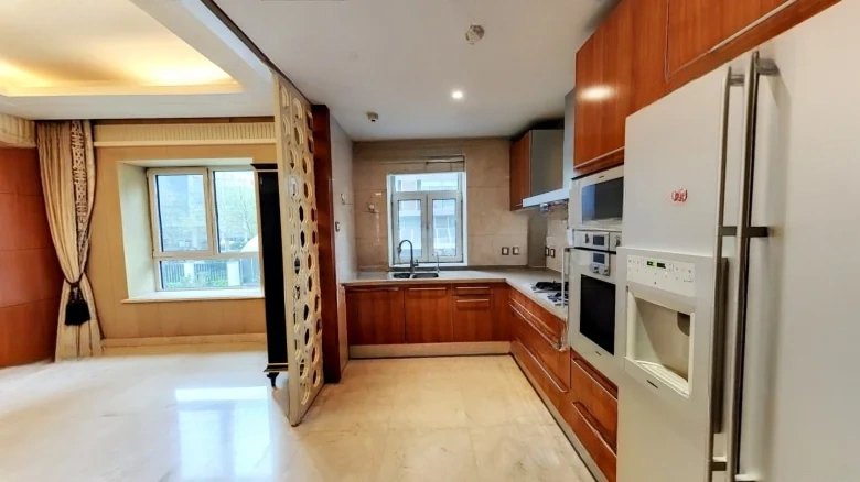 Four Seasons Family Apartment - View 6