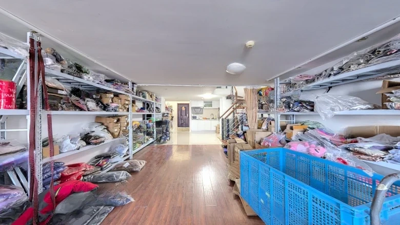 Floral Center - View 3