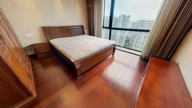 Green City Moon over the South of the River - View 4