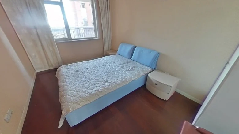 Dalian Pearl - View 2