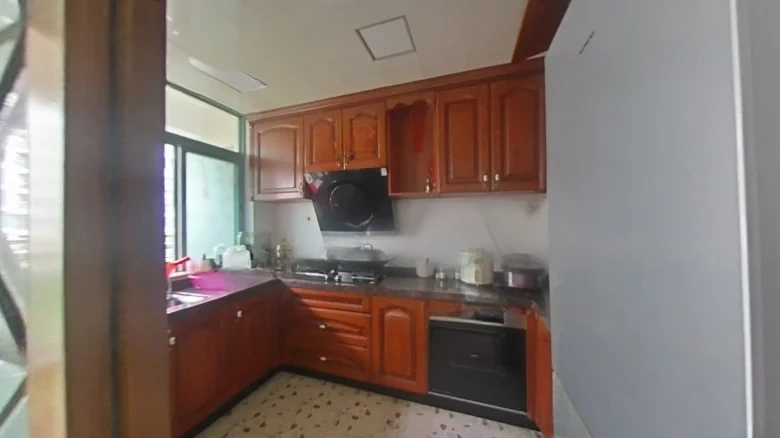 Elegance View Green Court - View 9