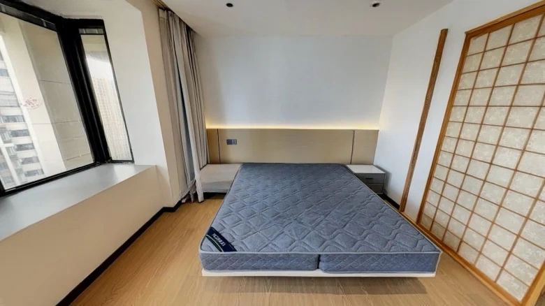 Tahoe Golden Mansion Court - View 2