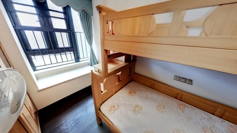 Poly Roland International - View 3