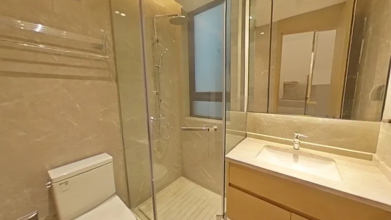 Outstanding Clear Green - View 13