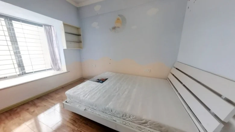 Milan Spring - View 4