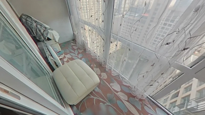 Deep Blue Apartment - View 6