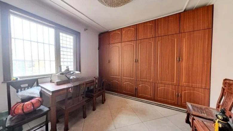 Forest View Manor - View 10