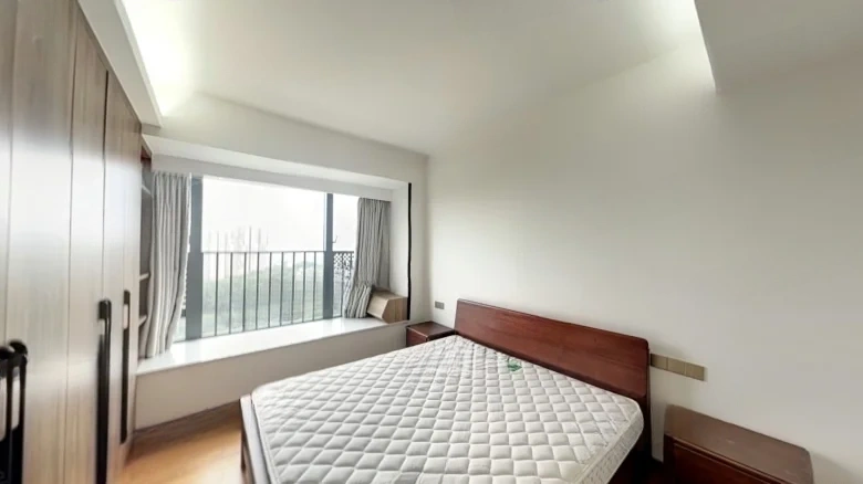 Swan Lake Garden Phase III - View 4