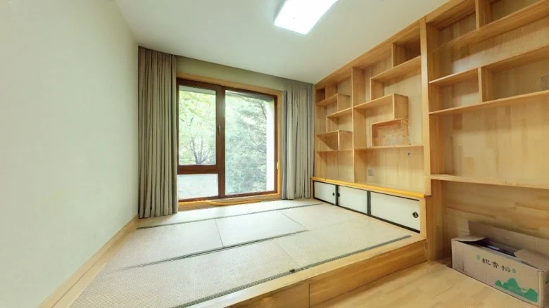 Xishan No.1 Courtyard South District - View 5