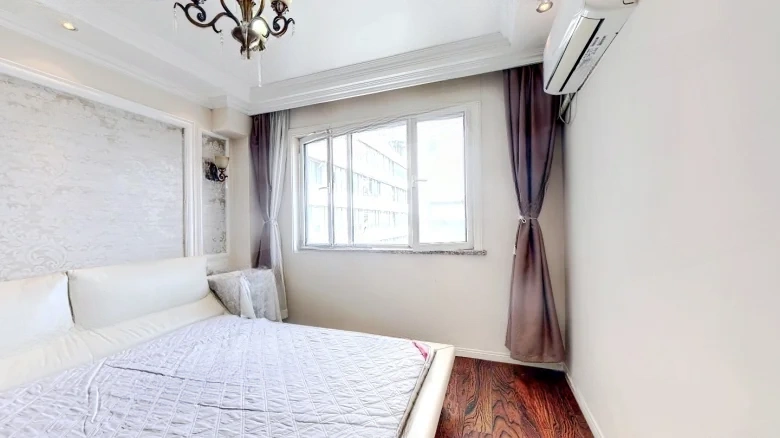 Wanda 39 Carat - View 1