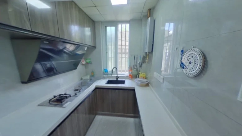 Tiger's Head - View 5