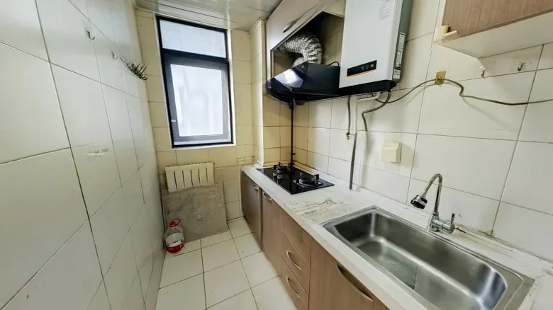 Elegant Garden Residence - View 4