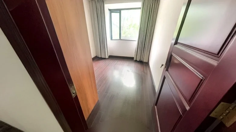 State Trade Blue Sea - View 3