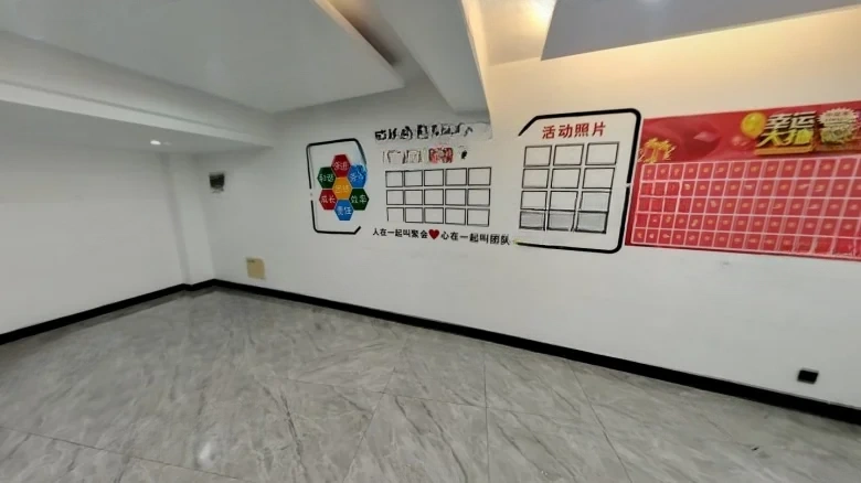 Qianlong Zuntuanpin - View 2