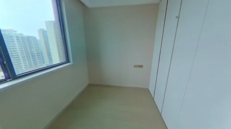 Pleasant Peak雅苑A区 does not directly translate well into an English compound name due to cultural and linguistic differences. A more suitable translation might be - View 4