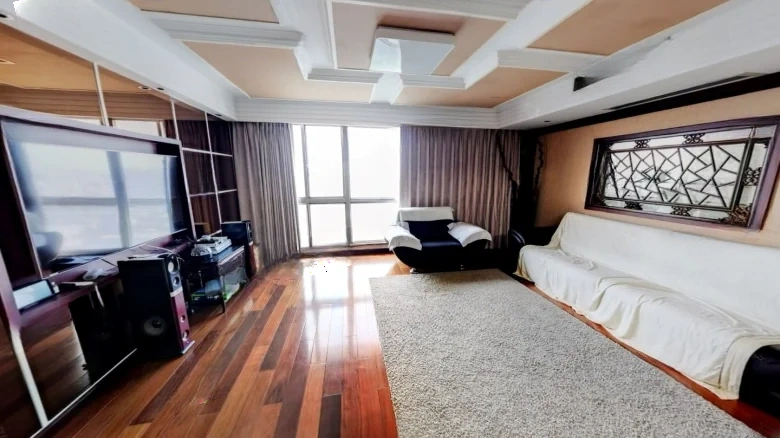 Kowloon Royal Mansion - View 6