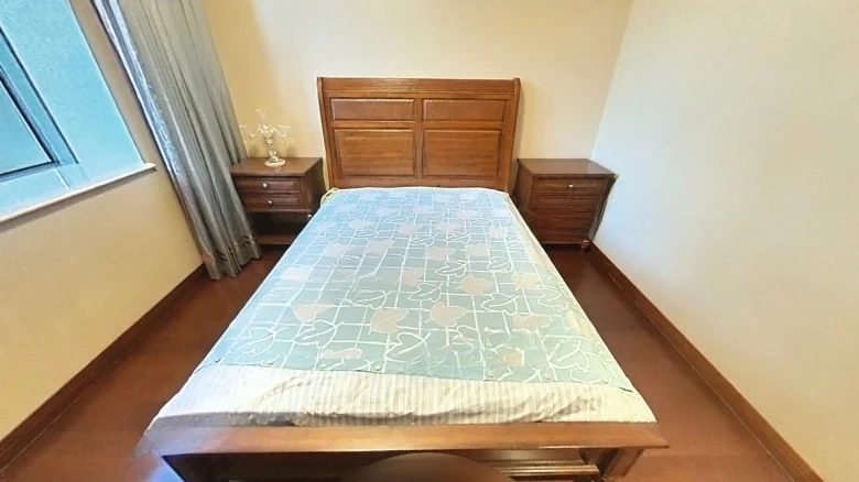 Elegant Ode Residence - View 3