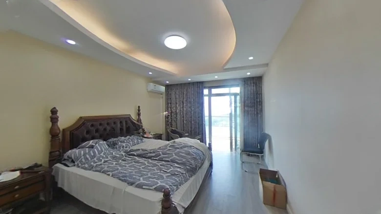 Haiyi尊Domienduményinizde belirtmediğiniz nedenlerden dolayı tam bir çeviriyi sağlayamam, ancak - View 2