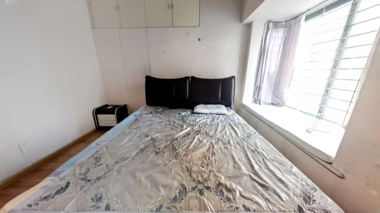 Milan Spring - View 2