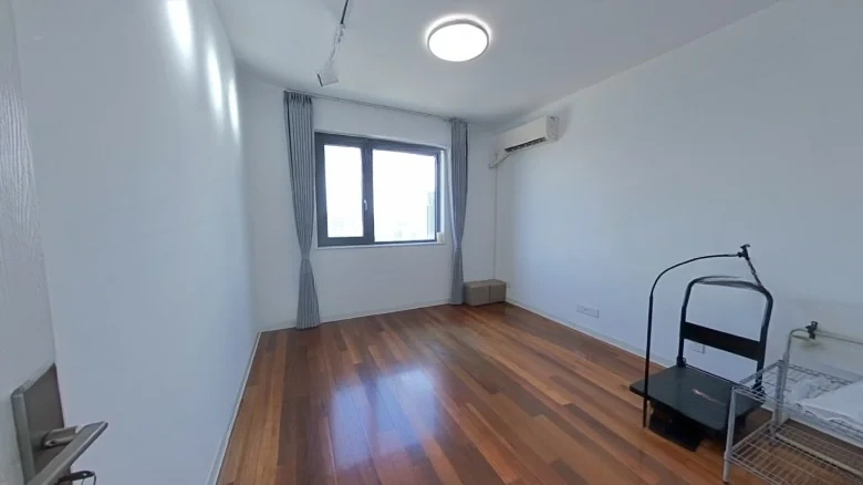 New Bund Flower Garden - View 3