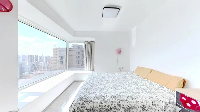 Crest International Garden - View 3