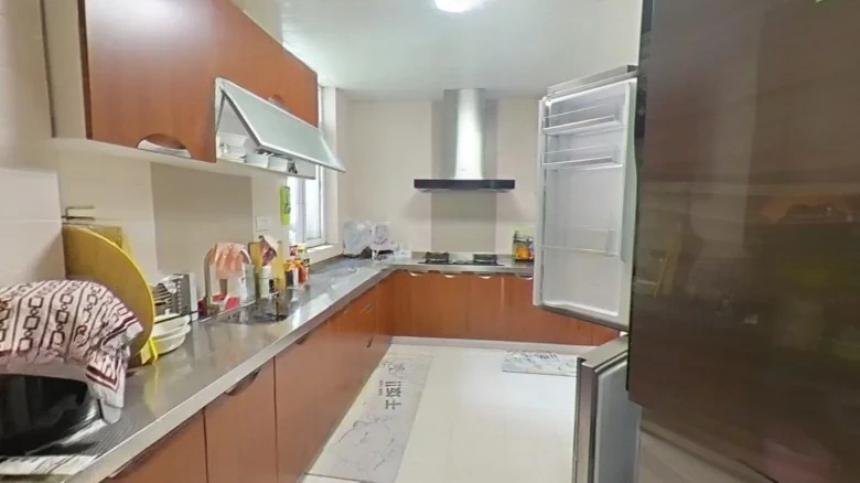 Yi Zhong Gaoshan - View 7