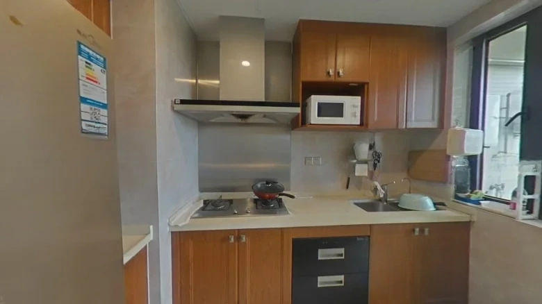 Poly Roland International - View 8