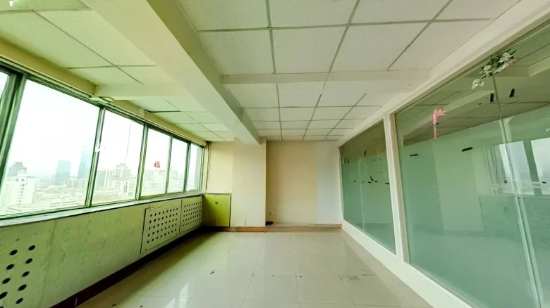 Dagong Tower Office Building - View 2