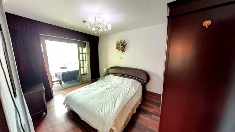 Three Arrows Silver Garden - View 2