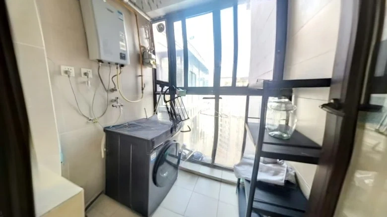 Leighton Hill No. 1 - View 8