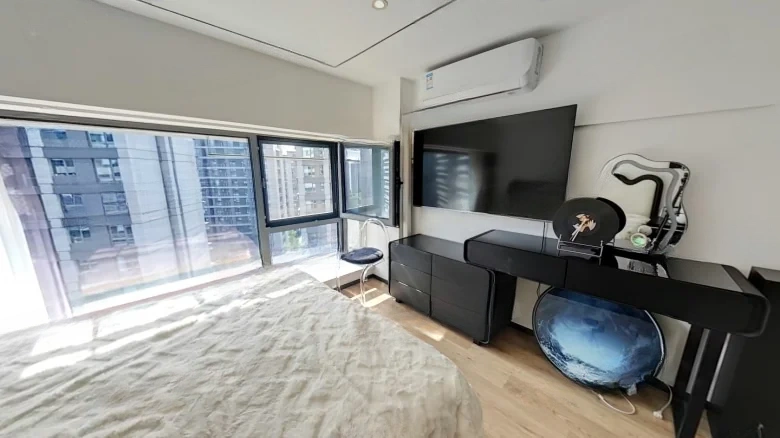 Cloudy Bliss Bay - View 2