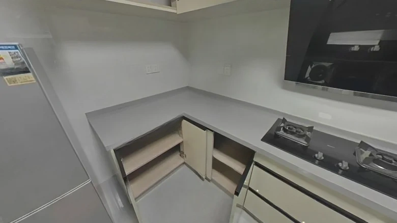 Viewing Elegance Courtyard - View 5