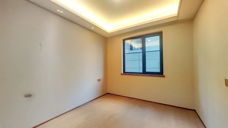 Dragon City Jinmao Mansion - View 3