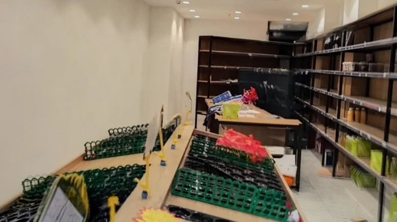 Crown Marvel Manor - View 2