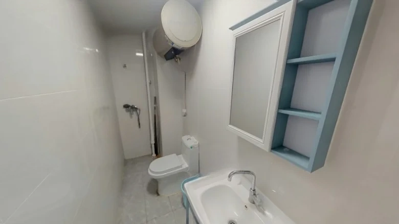 No. 9 Yard North of Swimming Pool Road - View 6