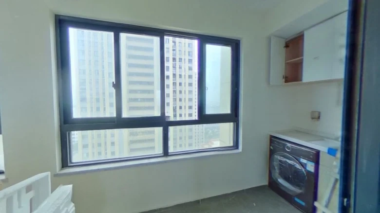 Pleasant Peak雅苑A区 does not directly translate well into an English compound name due to cultural and linguistic differences. A more suitable translation might be - View 10