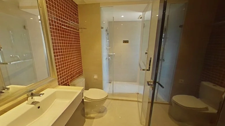 Front View Garden - View 8