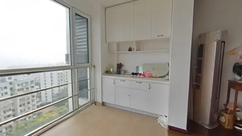 Yi Zhong Gaoshan - View 11