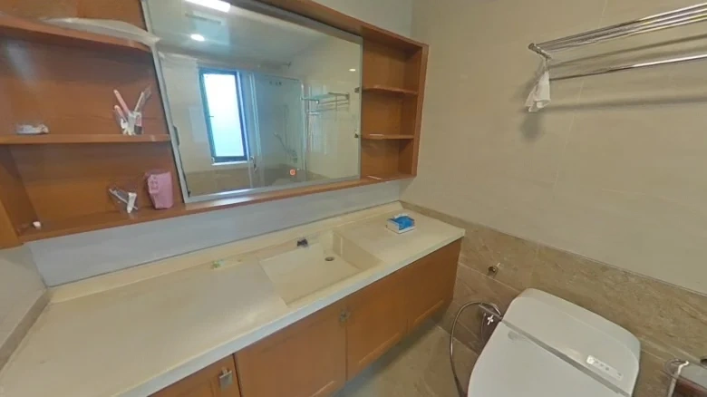 Poly Roland International - View 9